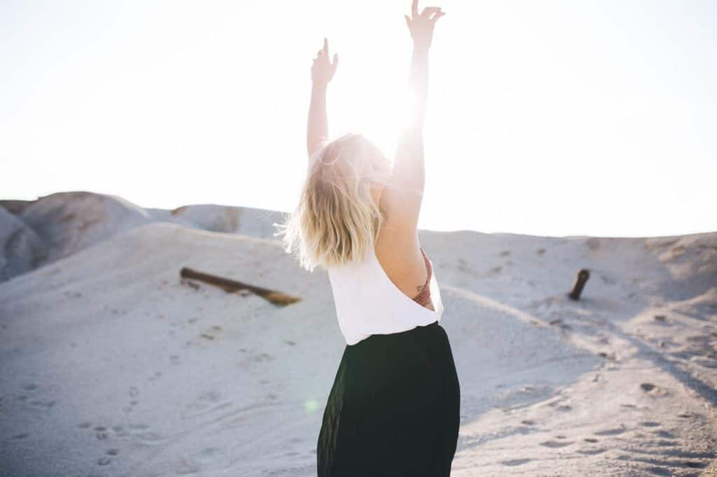 7 Bible Verses to Pray First Thing in the Morning